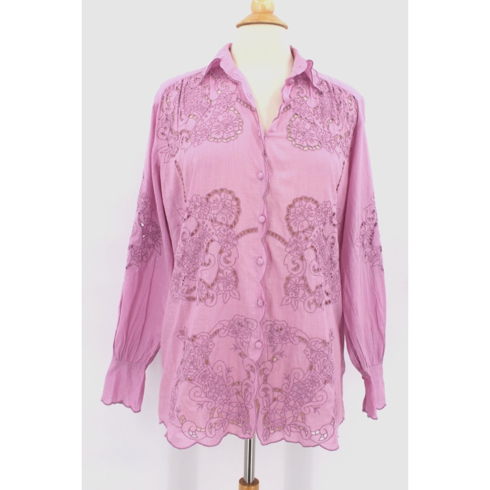 Anthropologie Cutout Scalloped Buttondown Shirt size Small Purple Embroidered